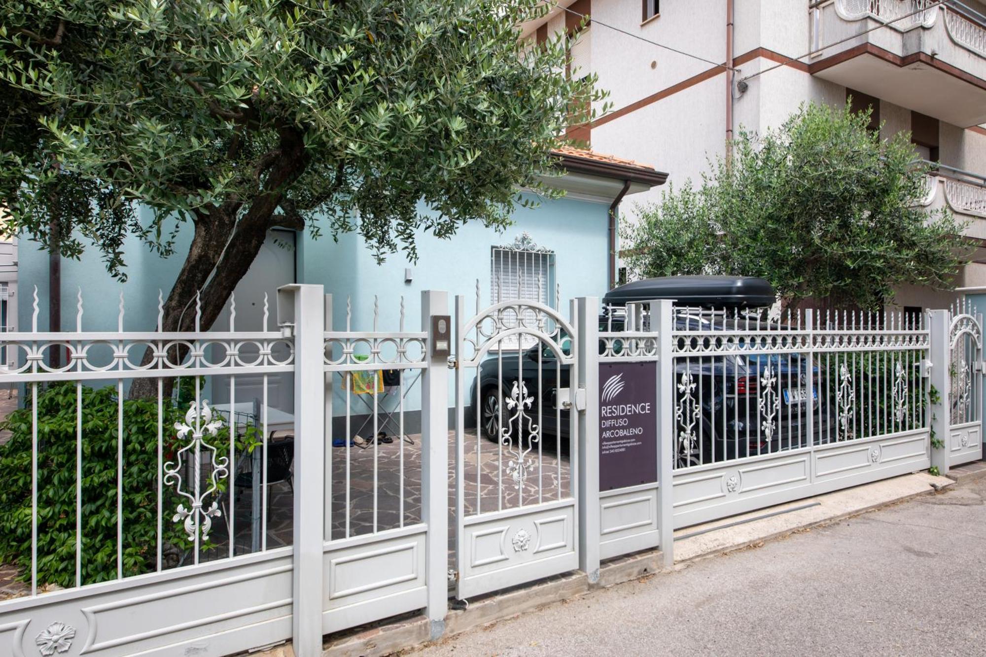 Residence Diffuso Arcobaleno Gabicce Mare Luaran gambar
